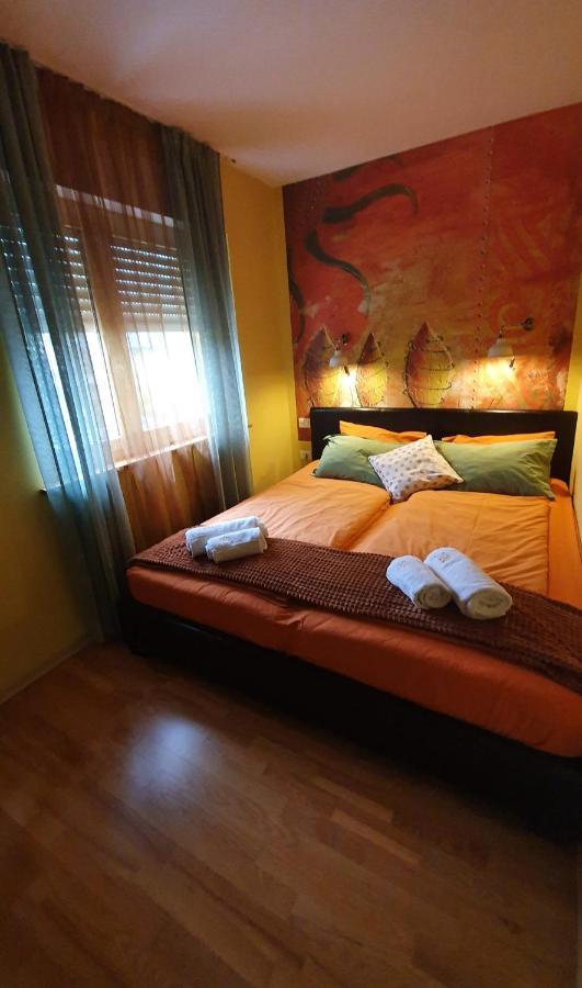 Apartment And Rooms Hisa Sonca Kobarid Esterno foto
