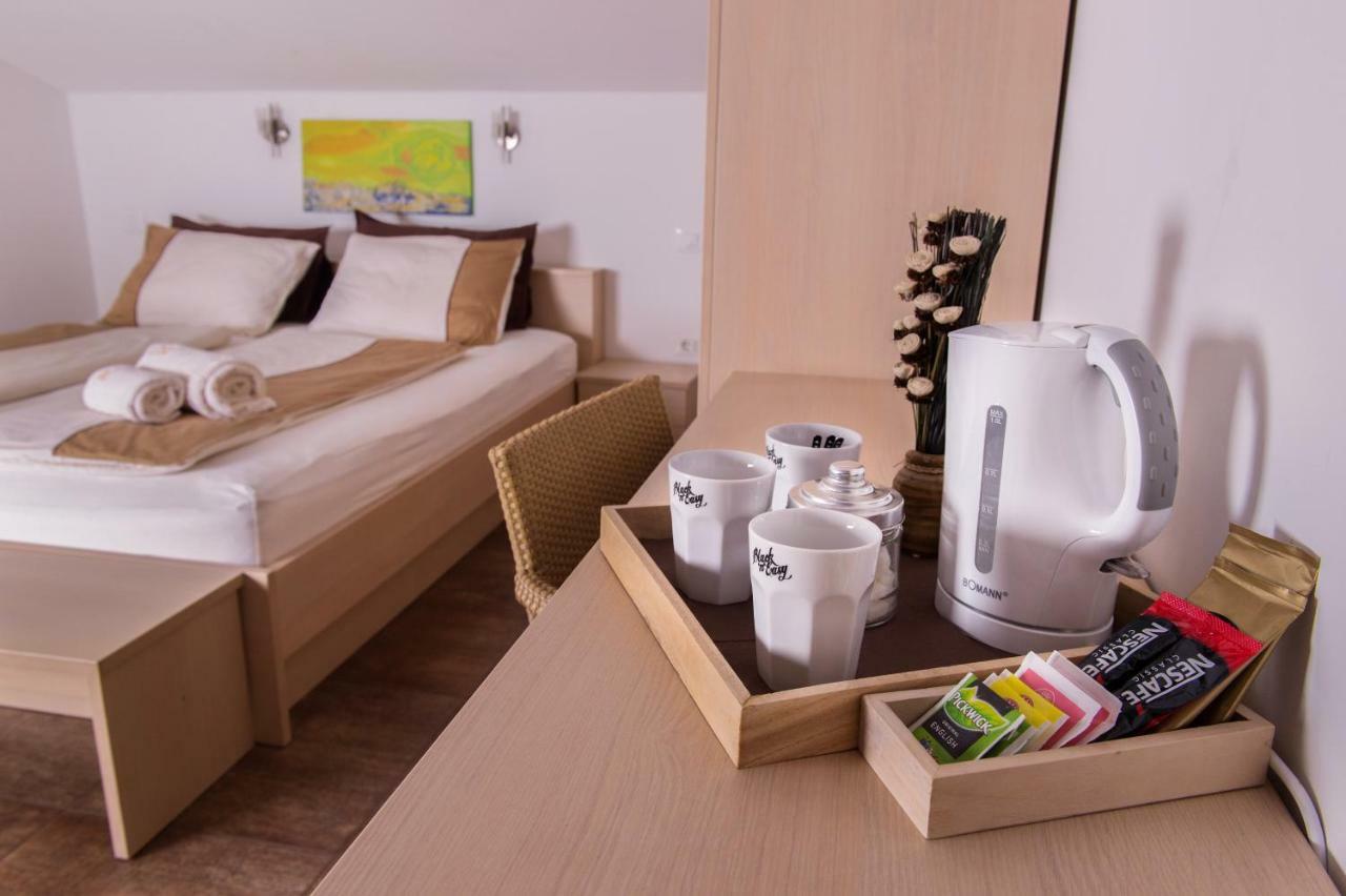 Apartment And Rooms Hisa Sonca Kobarid Esterno foto